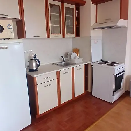Riviera Apartman *