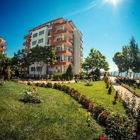 Riviera Апартаменти Равда